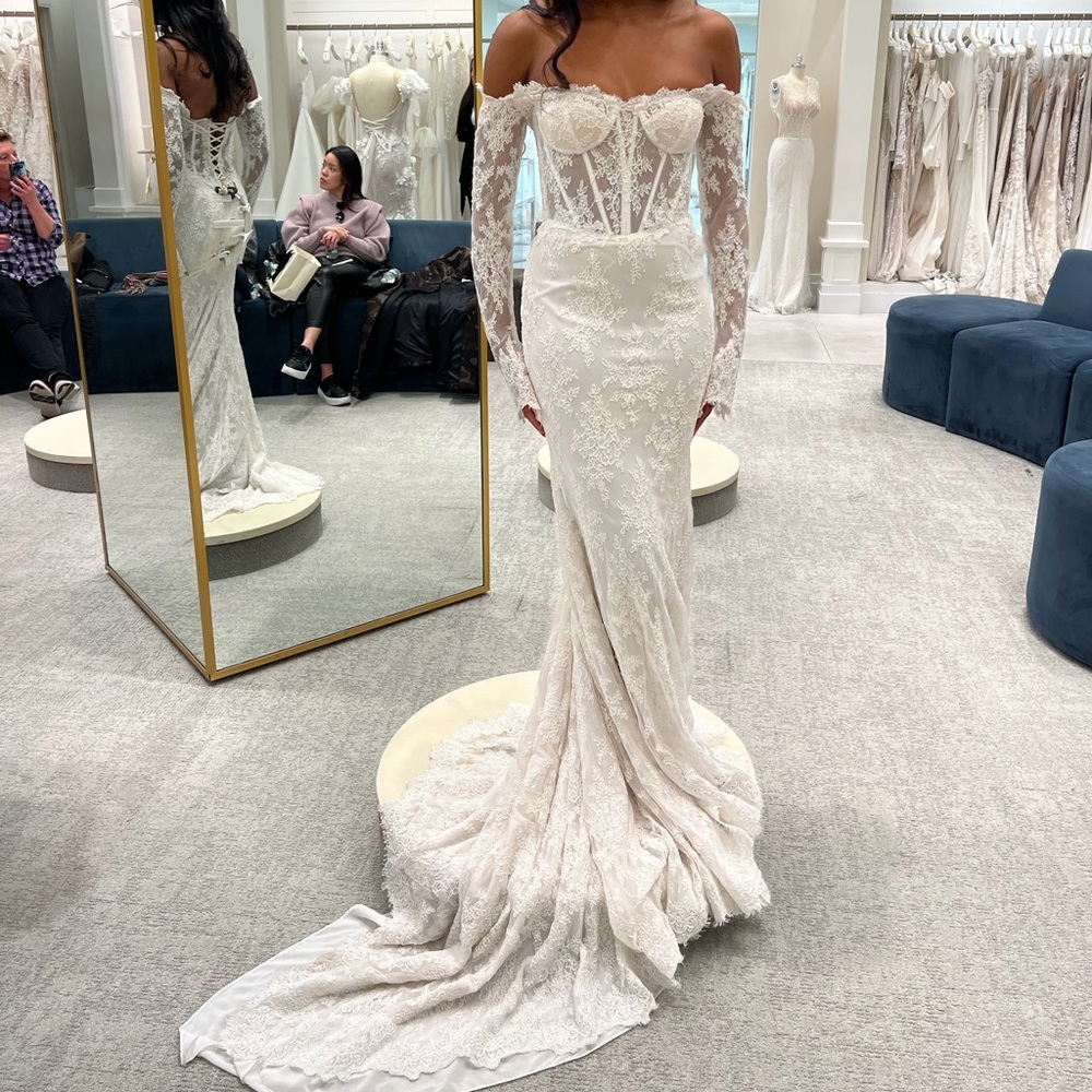Pnina Tornai White Lace Wedding Dress - Picture 8 of 9